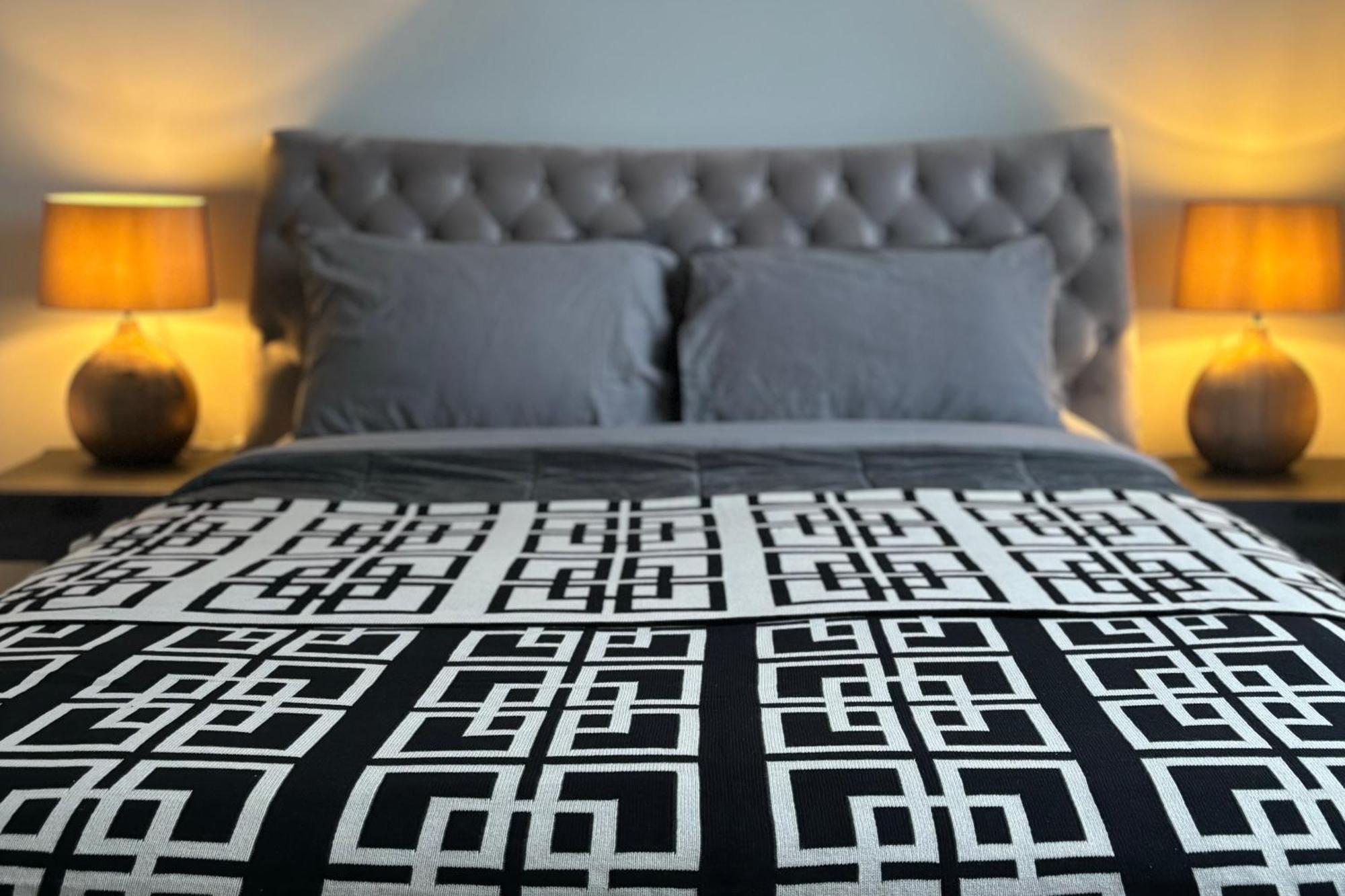 Collection No9 Harbour Way Apartment Лондон Екстериор снимка